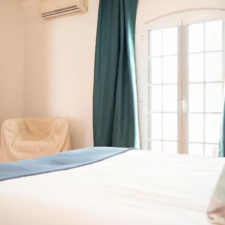 House By Lovelystay شقة